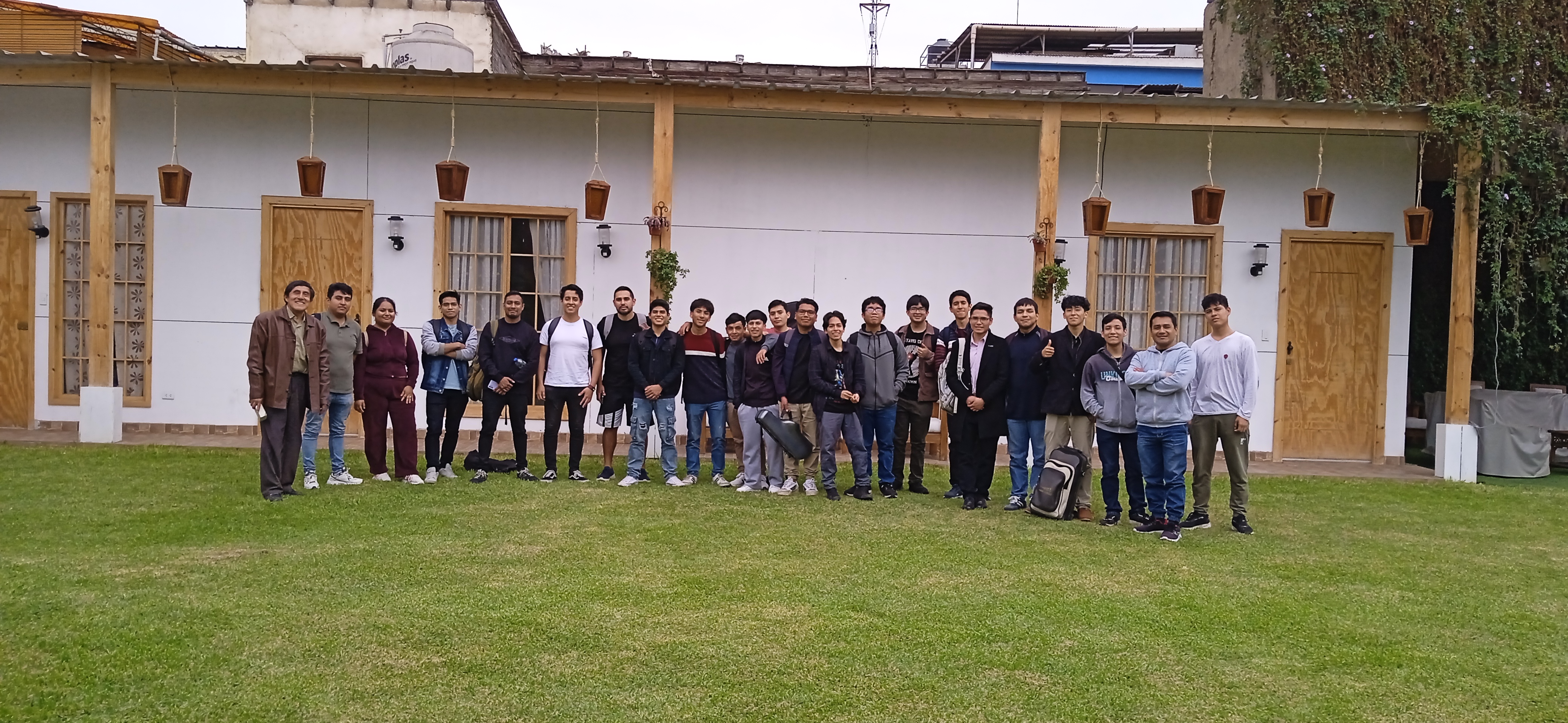 Visita Centro Cultural Constante Traverso 